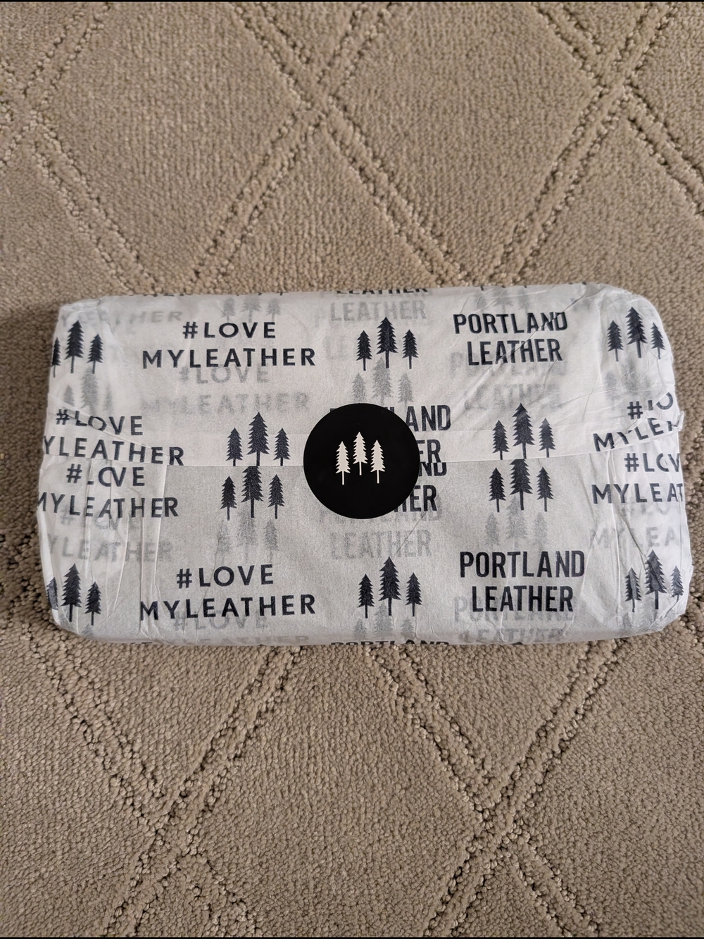 Portland Leather Empire Zip Wallet in Bay Green New With Tags - Picture 5 of 7